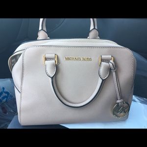 ❌❌SOLD❌❌Michael Kors Purse